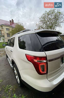 Внедорожник / Кроссовер Ford Explorer 2015 в 