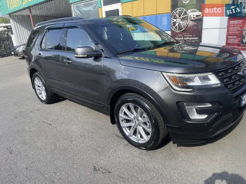 Внедорожник / Кроссовер Ford Explorer 2017 в Львове
