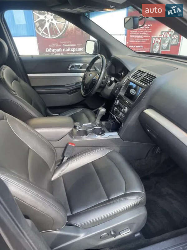 Внедорожник / Кроссовер Ford Explorer 2017 в Львове