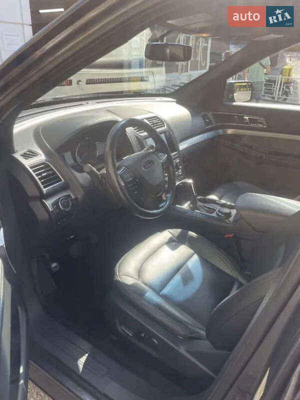 Внедорожник / Кроссовер Ford Explorer 2017 в Львове