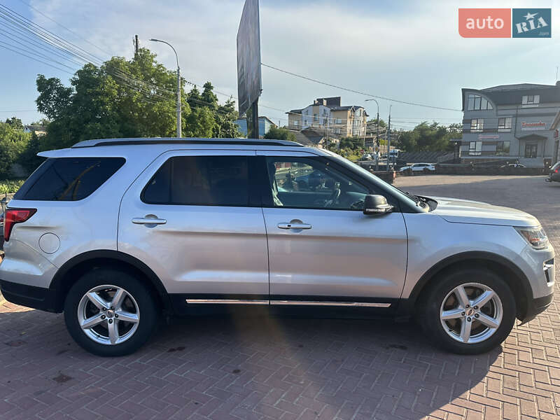 Внедорожник / Кроссовер Ford Explorer 2018 в Ровно