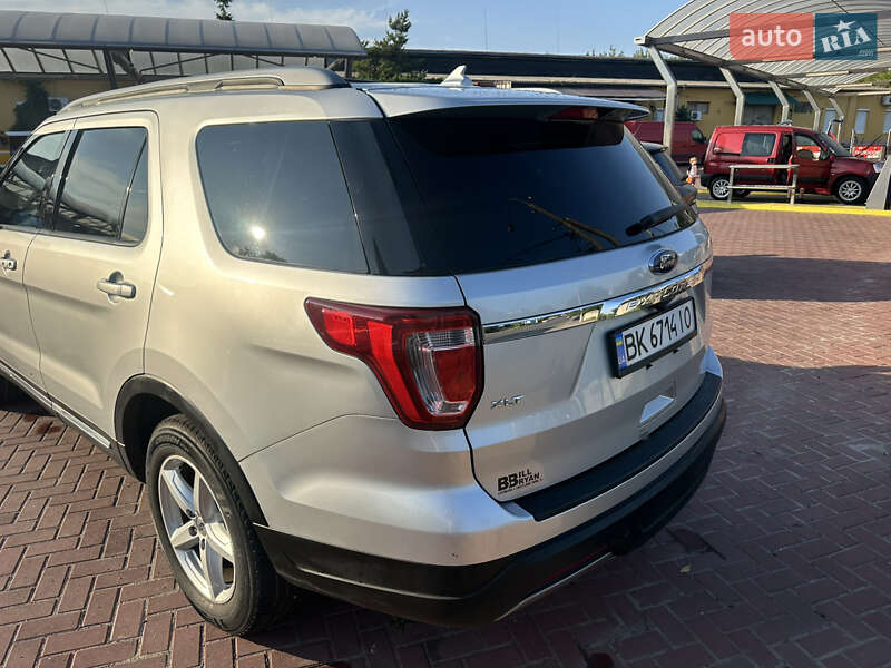 Внедорожник / Кроссовер Ford Explorer 2018 в Ровно