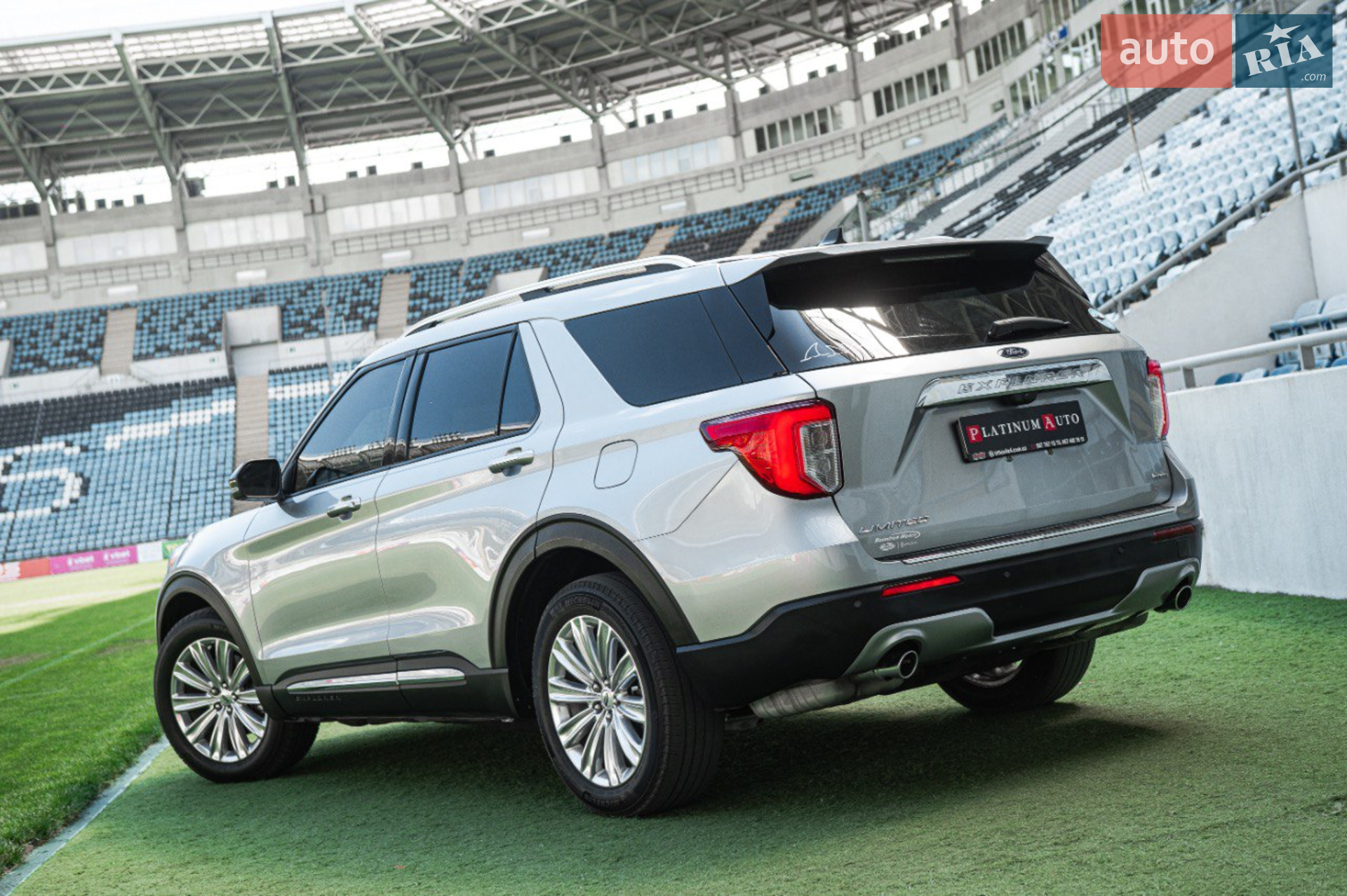 2021 Ford Explorer - мініатюра 12
