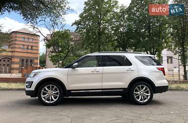 Внедорожник / Кроссовер Ford Explorer 2016 в 