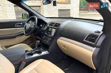 Внедорожник / Кроссовер Ford Explorer 2016 в 