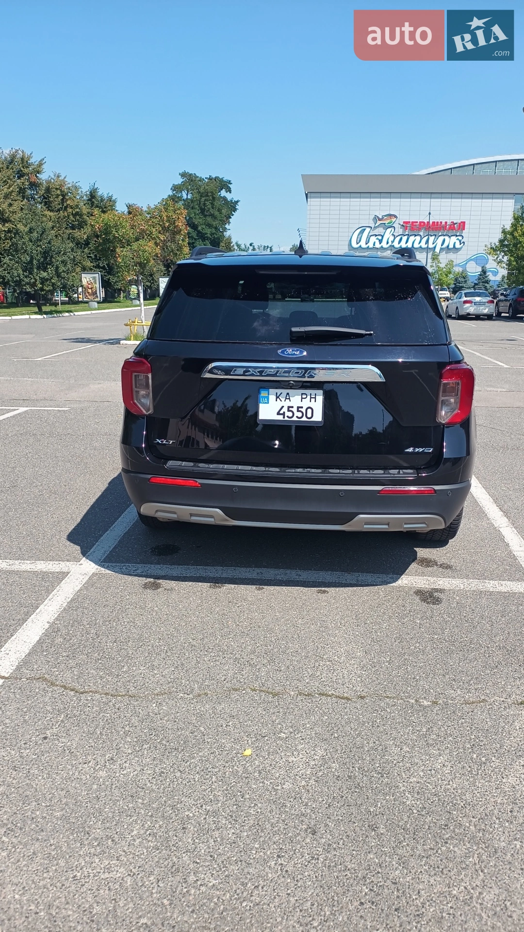 2021 Ford Explorer - мініатюра 3