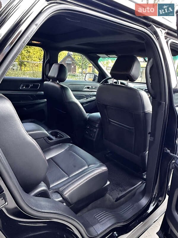 Позашляховик / Кросовер Ford Explorer 2016 в Івано-Франківську