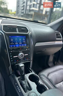 Внедорожник / Кроссовер Ford Explorer 2016 в Ивано-Франковске