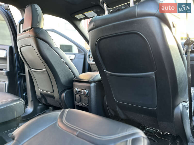 Позашляховик / Кросовер Ford Explorer 2019 в Рівному