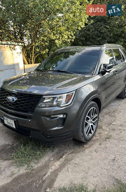 Позашляховик / Кросовер Ford Explorer 2018 в Дніпрі