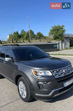 Внедорожник / Кроссовер Ford Explorer 2018 в Львове