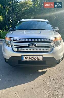 Позашляховик / Кросовер Ford Explorer 2013 в Дубні