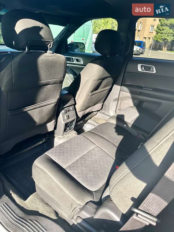 Внедорожник / Кроссовер Ford Explorer 2013 в Дубно