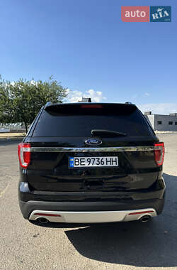 Позашляховик / Кросовер Ford Explorer 2016 в 