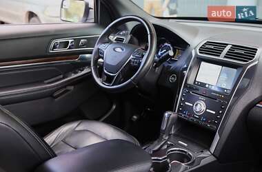 Позашляховик / Кросовер Ford Explorer 2017 в Києві