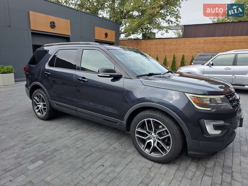 Позашляховик / Кросовер Ford Explorer 2016 в Києві