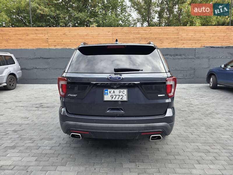 Позашляховик / Кросовер Ford Explorer 2016 в Києві