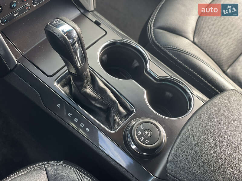 Позашляховик / Кросовер Ford Explorer 2016 в Рівному