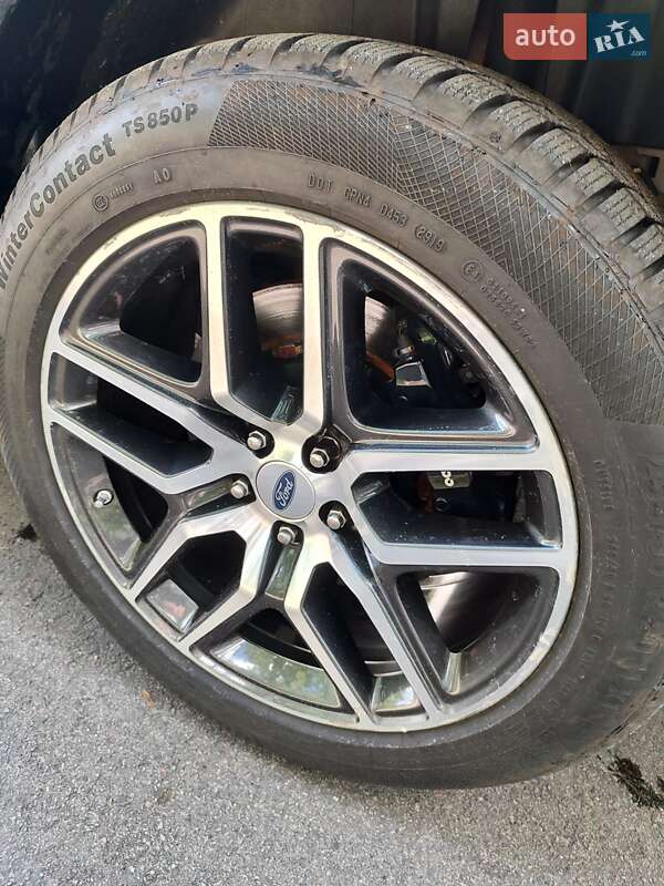 Позашляховик / Кросовер Ford Explorer 2015 в Києві