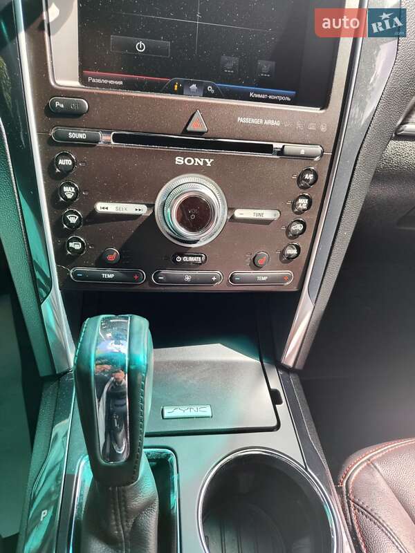 Позашляховик / Кросовер Ford Explorer 2015 в Києві