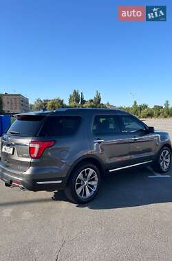 Внедорожник / Кроссовер Ford Explorer 2018 в Каменец-Подольском фото 16 Внедорожник / Кроссовер Ford Explorer 2018 в Каменец-Подольском