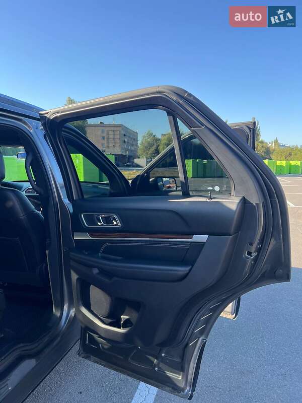 Внедорожник / Кроссовер Ford Explorer 2018 в Каменец-Подольском фото 28 Внедорожник / Кроссовер Ford Explorer 2018 в Каменец-Подольском