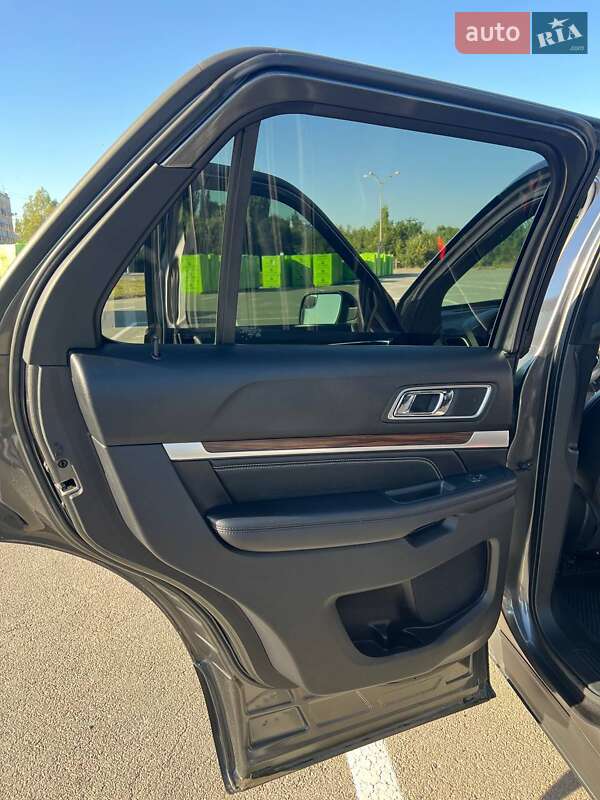 Внедорожник / Кроссовер Ford Explorer 2018 в Каменец-Подольском фото 29 Внедорожник / Кроссовер Ford Explorer 2018 в Каменец-Подольском