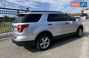 Позашляховик / Кросовер Ford Explorer 2018 в 