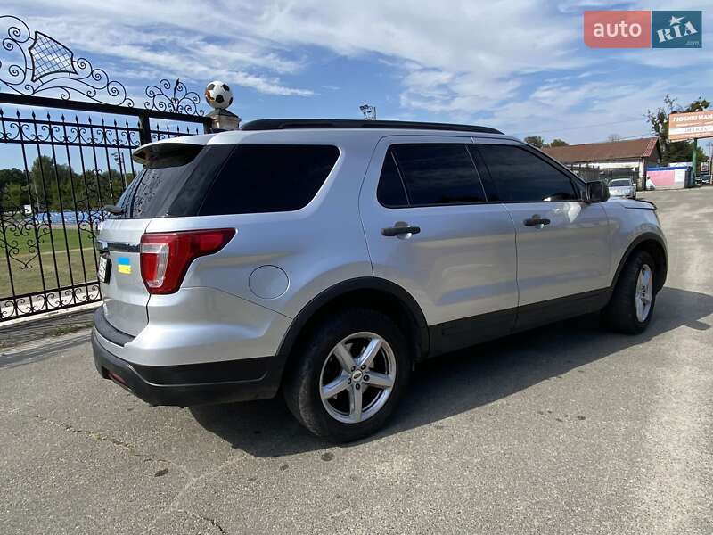 Внедорожник / Кроссовер Ford Explorer 2018 в Макарове