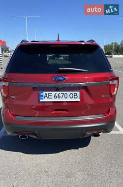 Позашляховик / Кросовер Ford Explorer 2018 в Дніпрі