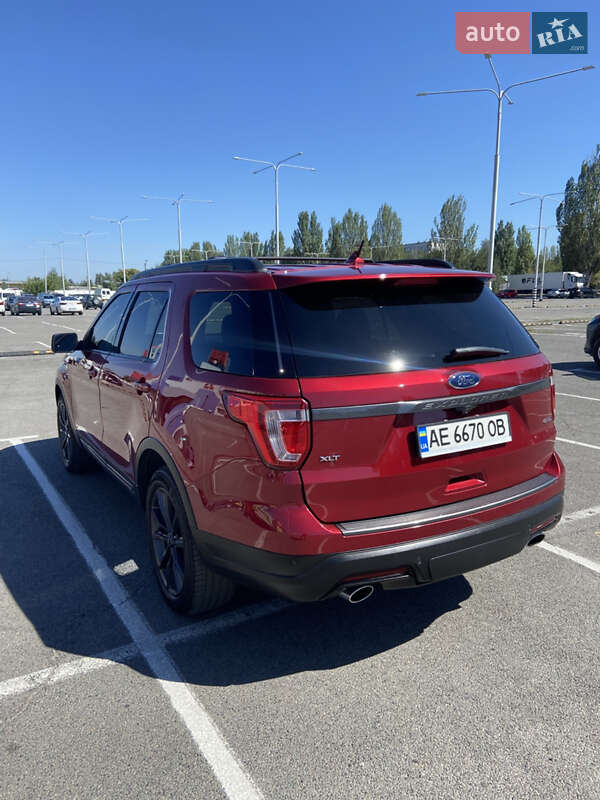 Позашляховик / Кросовер Ford Explorer 2018 в Дніпрі