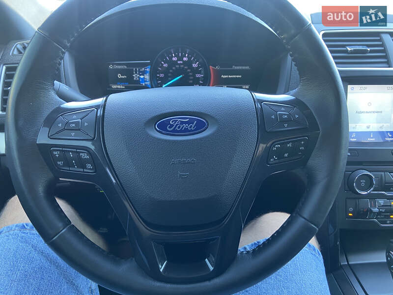 Позашляховик / Кросовер Ford Explorer 2018 в Дніпрі