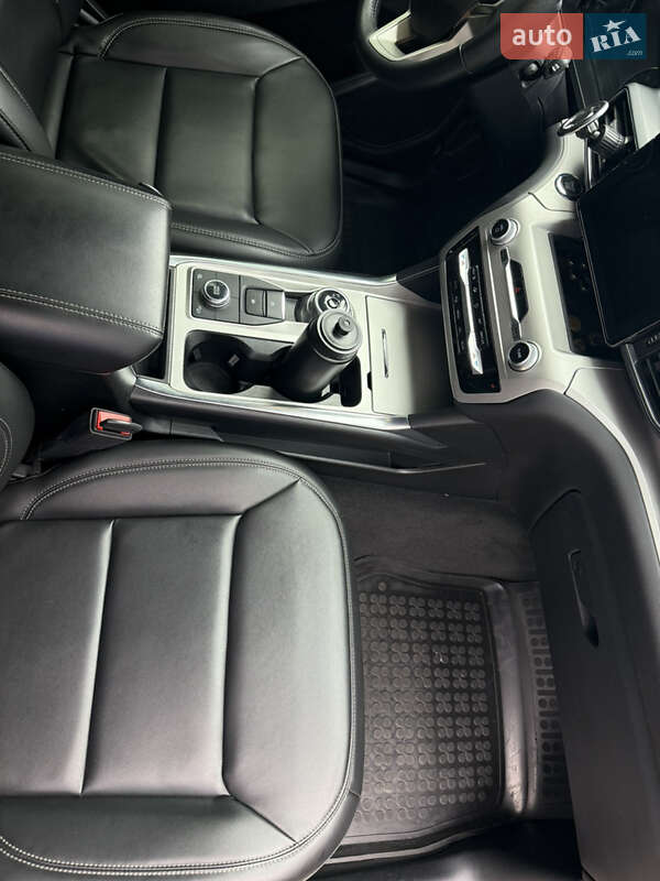 Позашляховик / Кросовер Ford Explorer 2022 в Стрию