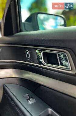 Внедорожник / Кроссовер Ford Explorer 2018 в 