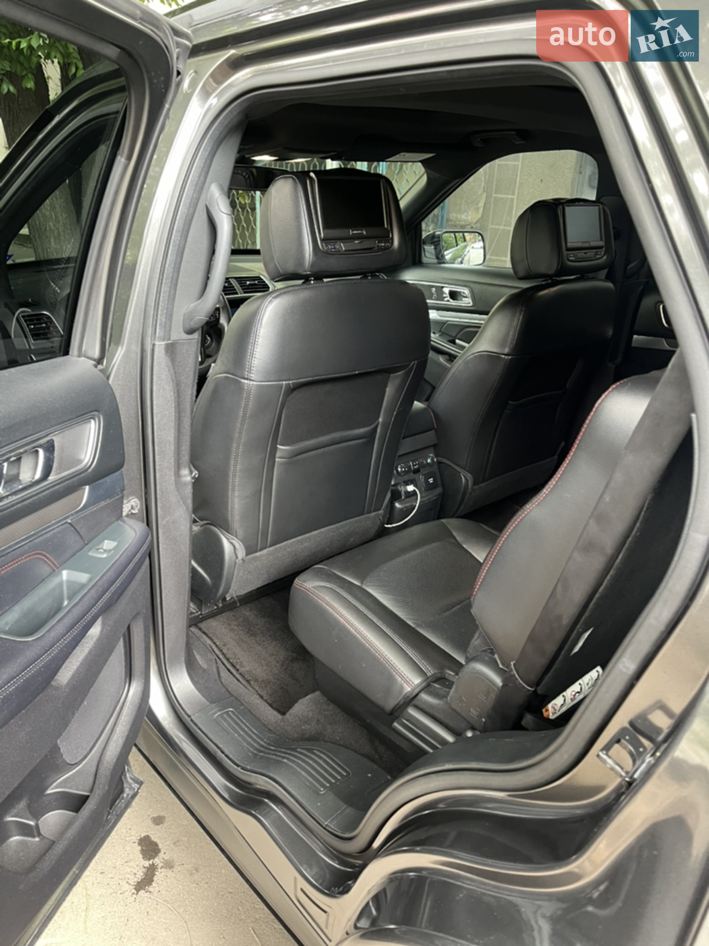 2018 Ford Explorer - мініатюра 24