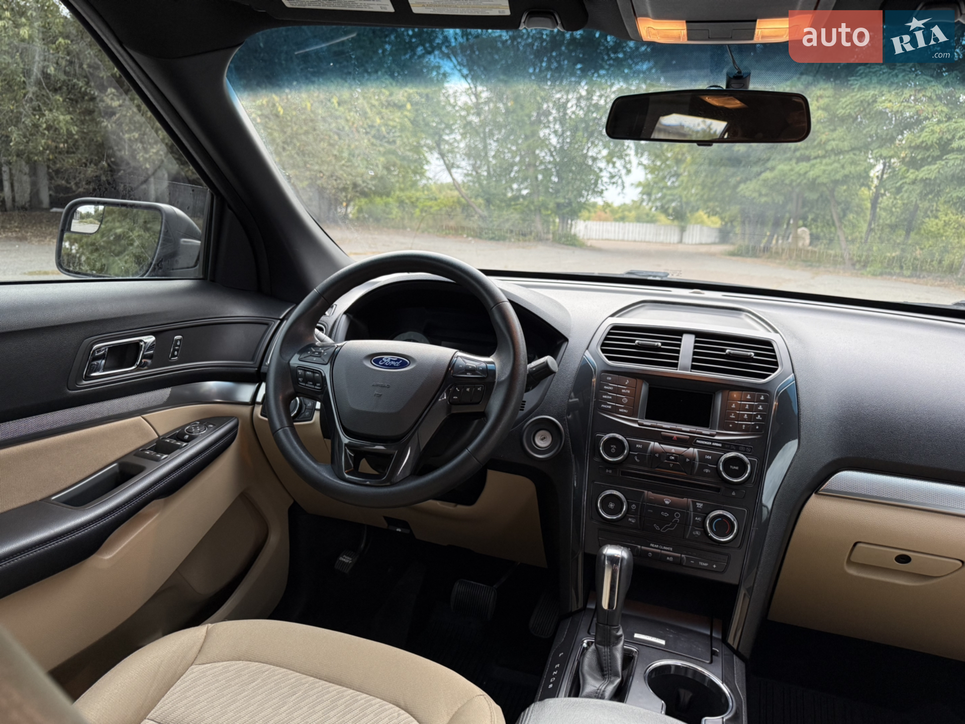 2017 Ford Explorer - мініатюра 9