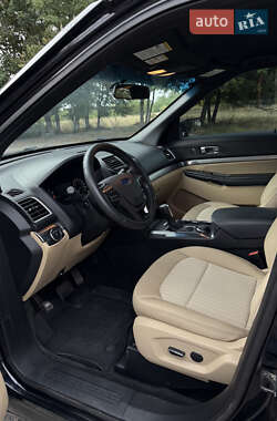 Внедорожник / Кроссовер Ford Explorer 2017 в Лубнах