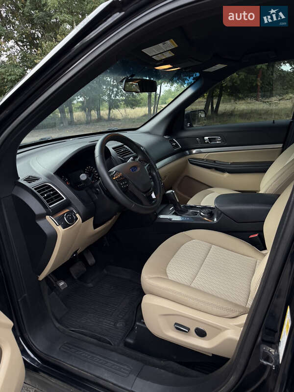 Внедорожник / Кроссовер Ford Explorer 2017 в Лубнах