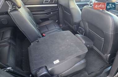 Внедорожник / Кроссовер Ford Explorer 2016 в 