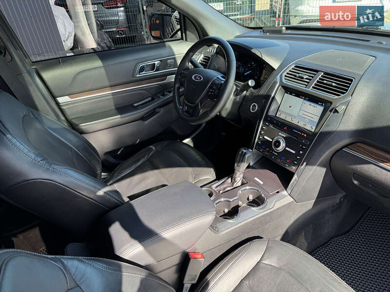 Позашляховик / Кросовер Ford Explorer 2018 в Києві