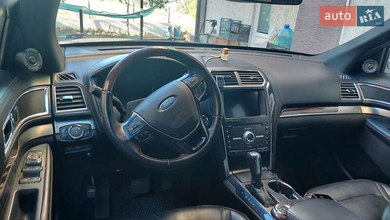Внедорожник / Кроссовер Ford Explorer 2018 в Николаеве