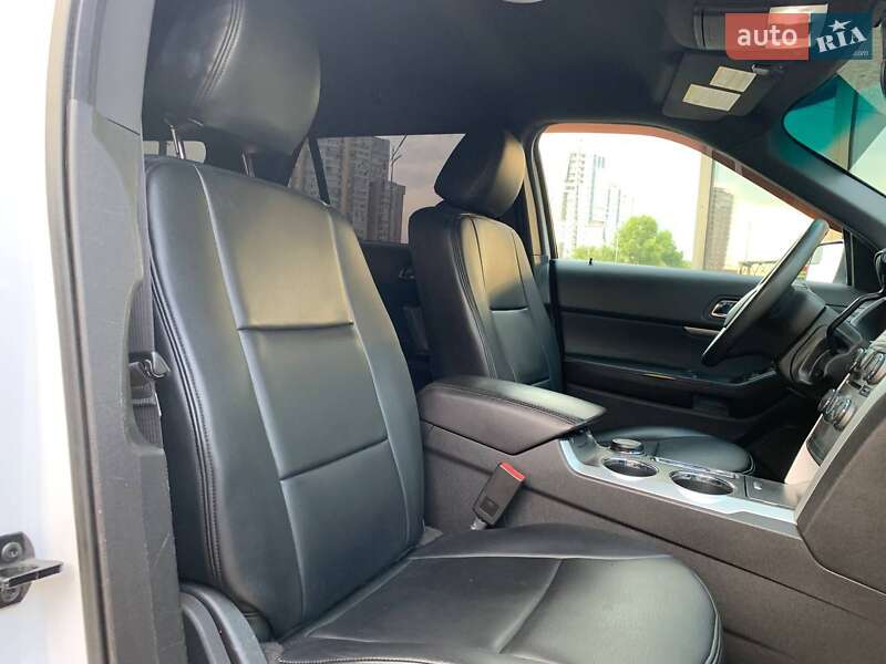 Внедорожник / Кроссовер Ford Explorer 2015 в Киеве