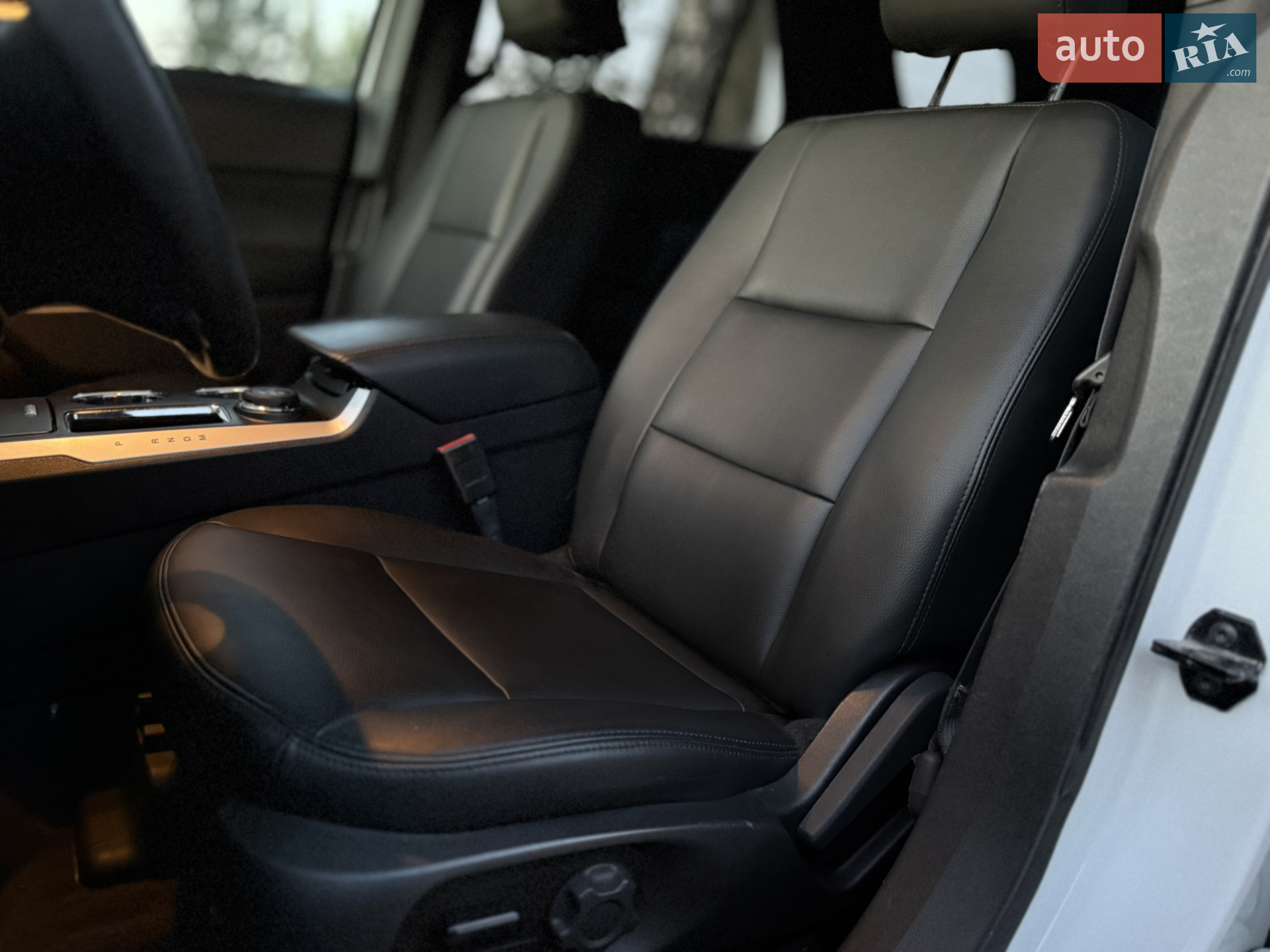 2015 Ford Explorer - мініатюра 8
