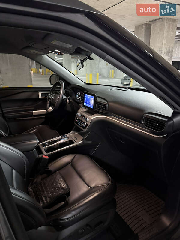 Внедорожник / Кроссовер Ford Explorer 2021 в Тернополе