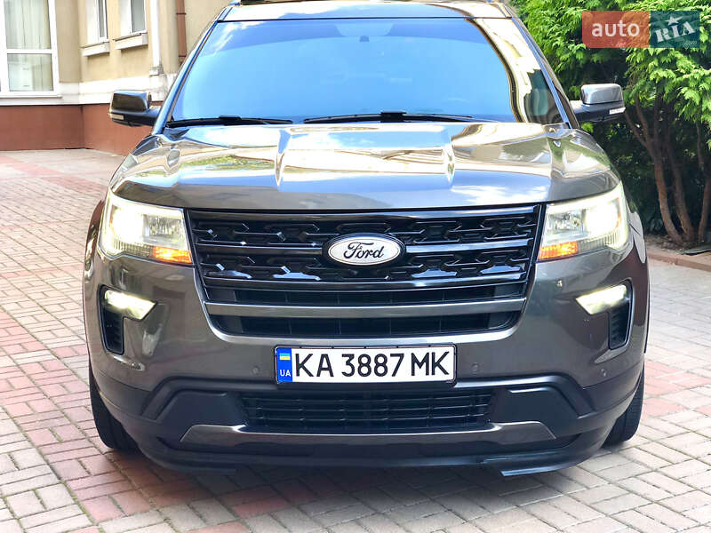 Внедорожник / Кроссовер Ford Explorer 2019 в Киеве