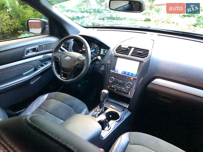 Внедорожник / Кроссовер Ford Explorer 2019 в Киеве