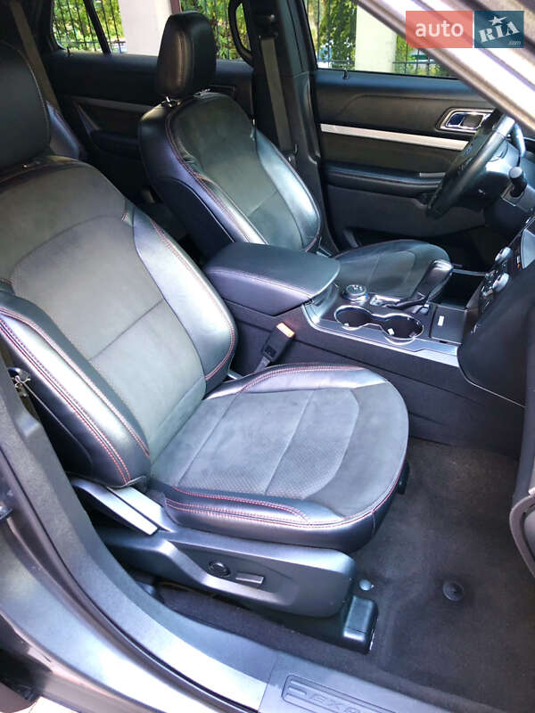 Внедорожник / Кроссовер Ford Explorer 2019 в Киеве