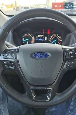 Внедорожник / Кроссовер Ford Explorer 2017 в 