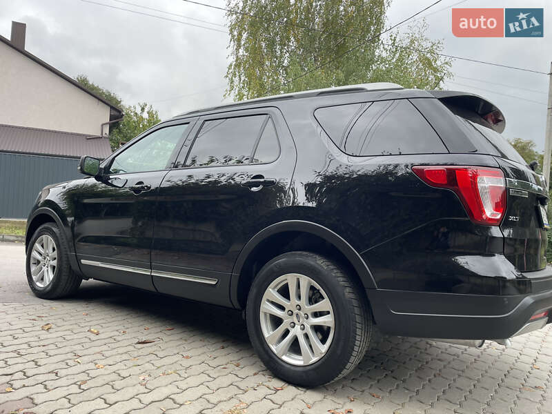 Внедорожник / Кроссовер Ford Explorer 2018 в Виннице