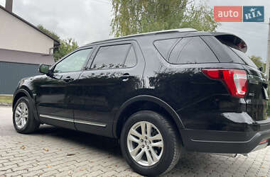 Внедорожник / Кроссовер Ford Explorer 2018 в 